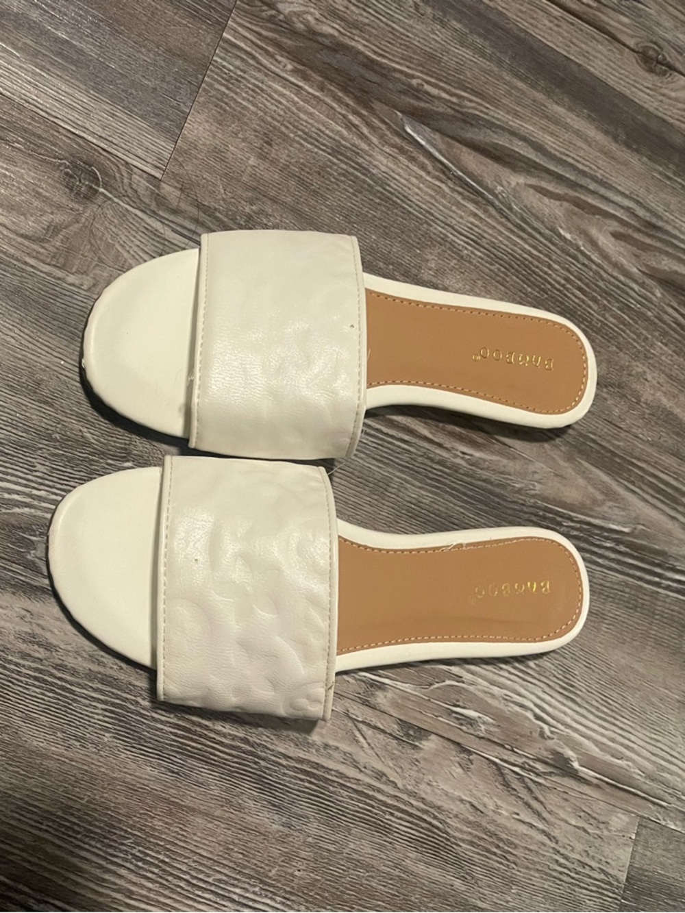 BAMBOO Cream Wide-Band Slide Sandals